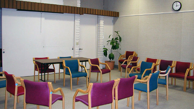 Meeting room inside the Allied Gardens/Benjamin Library