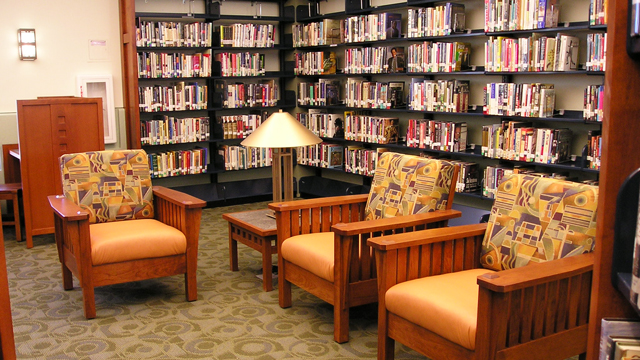 Reading area at the Serra Mesa-Kearny Mesa Library