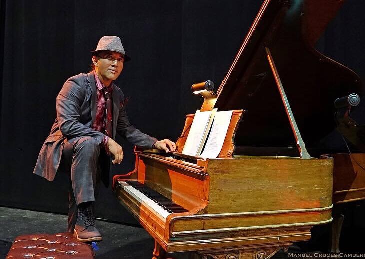 Irving Flores with piano