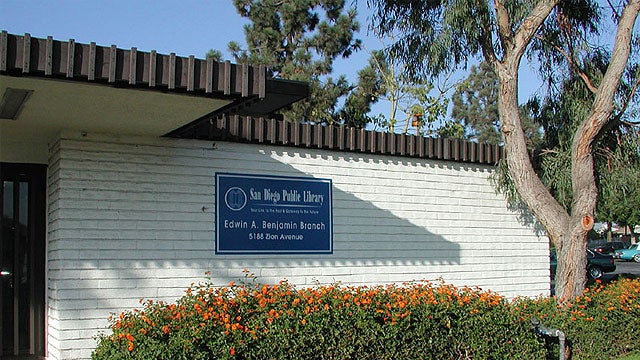 Front area outside the Allied Gardens/Benjamin Library