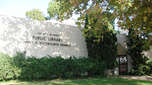 Front area outside the Mountain View/Beckwourth Library