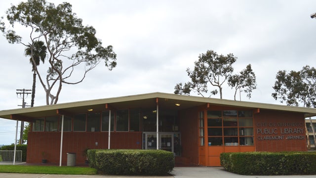 Front area outside the Clairemont Library