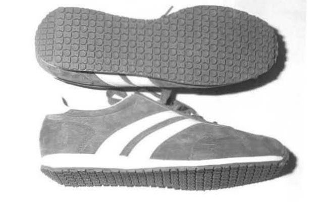 Shoes similar to those worn by the suspect