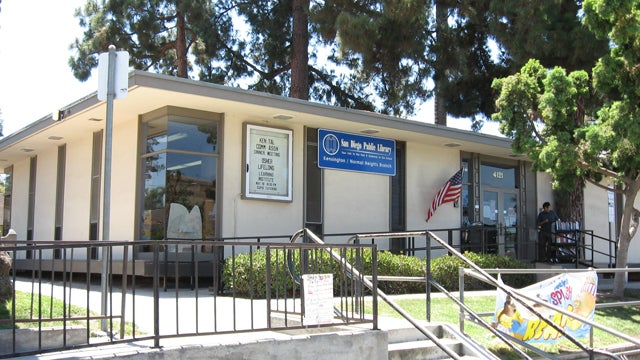 Front area outside the Kensington-Normal Heights Library