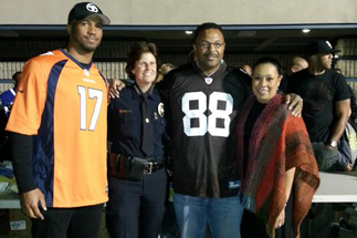 Photo 3 of 3: San Diego Black Police Officers Association's 9th Annual Thanksgiving Dinner Drive