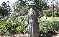 Photo of Kate Sessions Statue