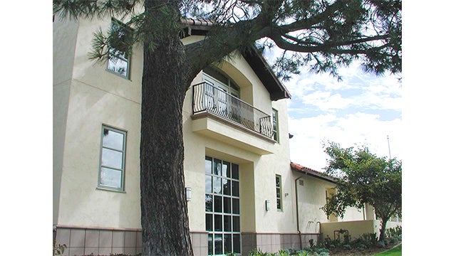 Front area outside the La Jolla/Riford Library