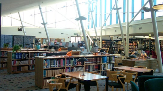 Reading area inside the Mira Mesa Library