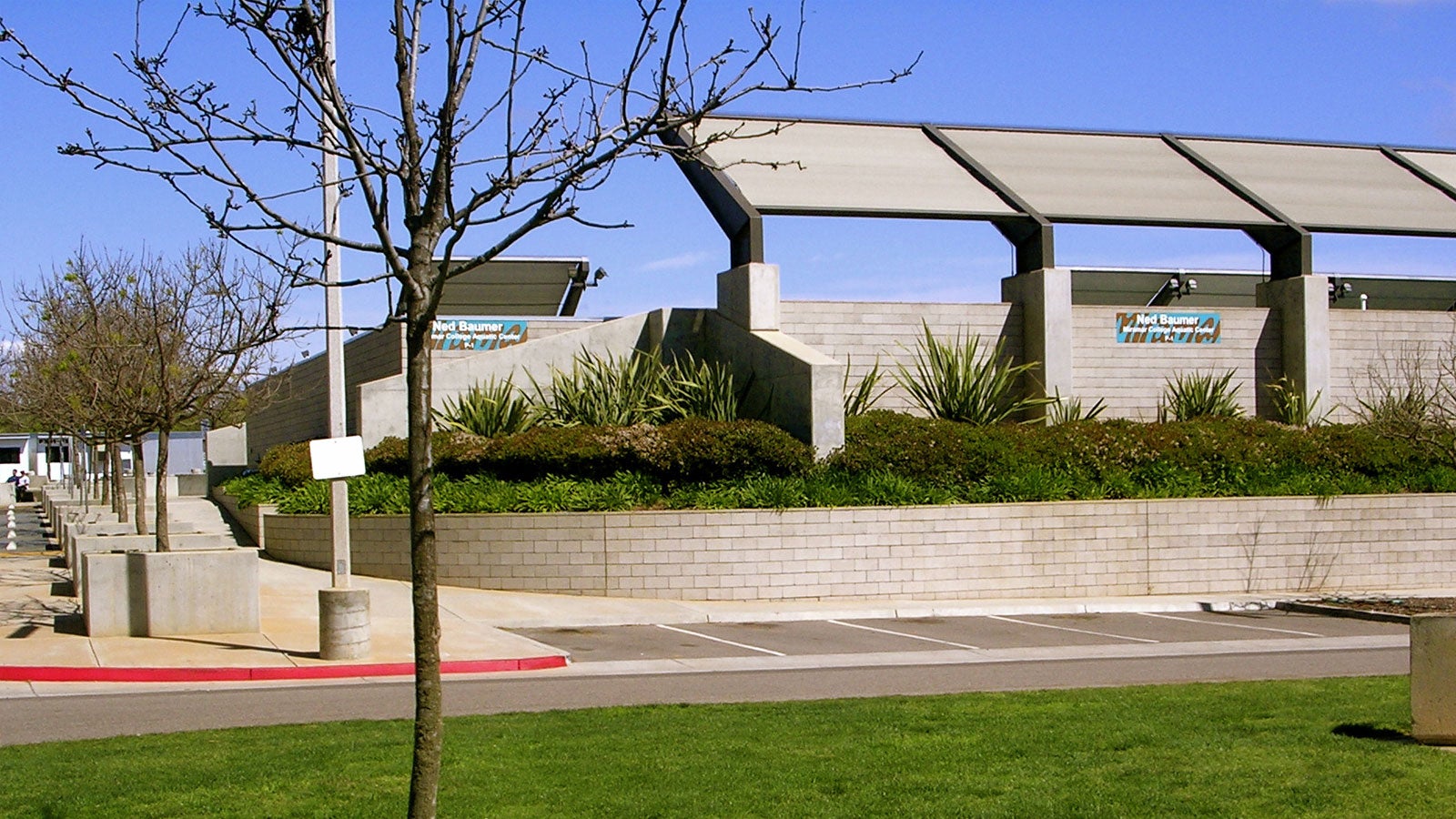 Ned Baumer Aquatic Center