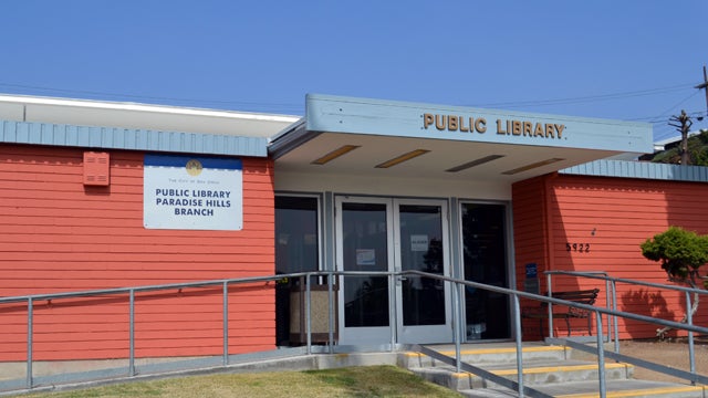 Front area outside the Paradise Hills Library