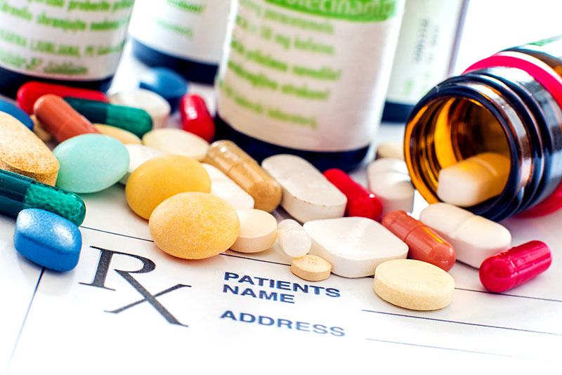The Pros and Cons of Prescription Drugs: Understanding the Benefits and Risks of Pharmaceutical Medications