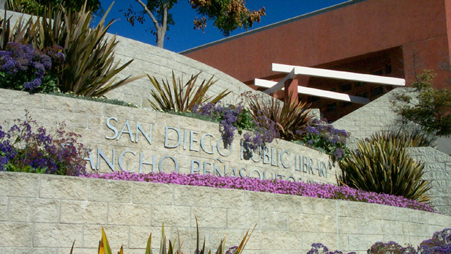 Front area outside the Rancho Peñasquitos Library