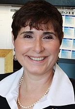 Elizabeth Bustos