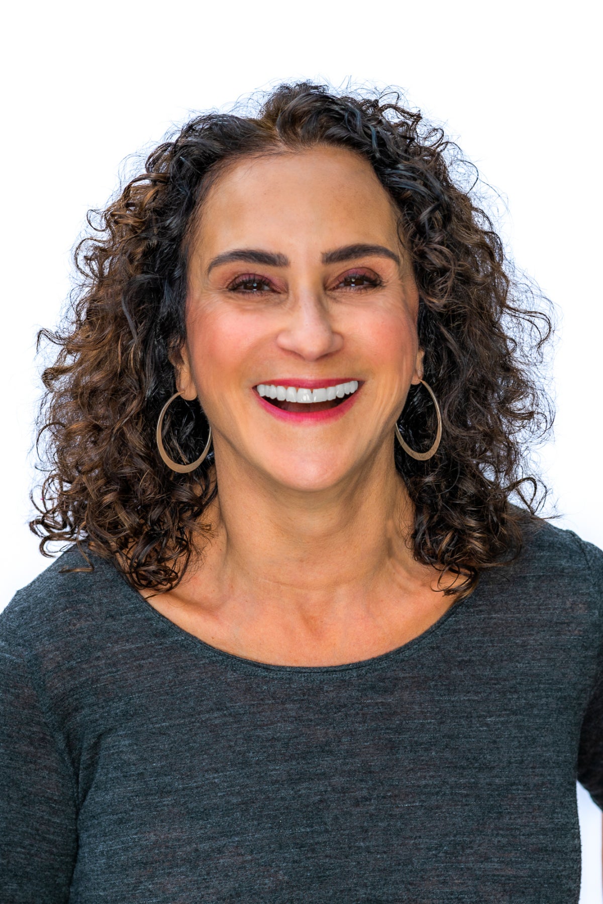 Headshot of Elizabeth Schwartz