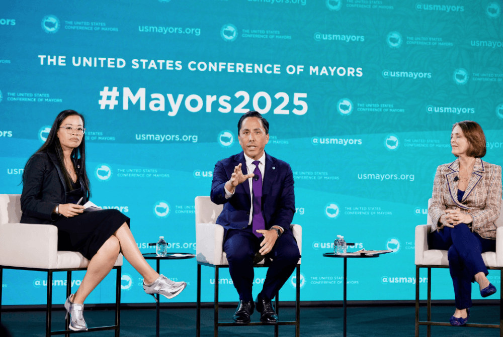 Mayor Todd Gloria on speaking on stage