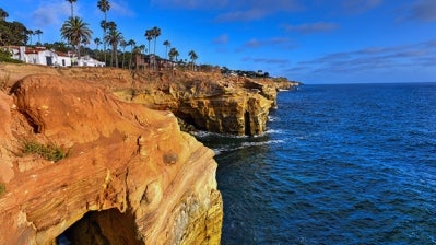 Homes overlooking the ocean at Sunset Cliffs