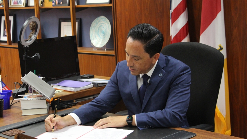 Mayor Gloria Signs Executive Order on Fentanyl