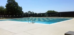 Colina Pool