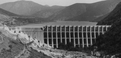 Lake Hodges Dam in 1928